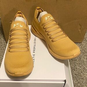APL Men's Athletic Shoes in Tan